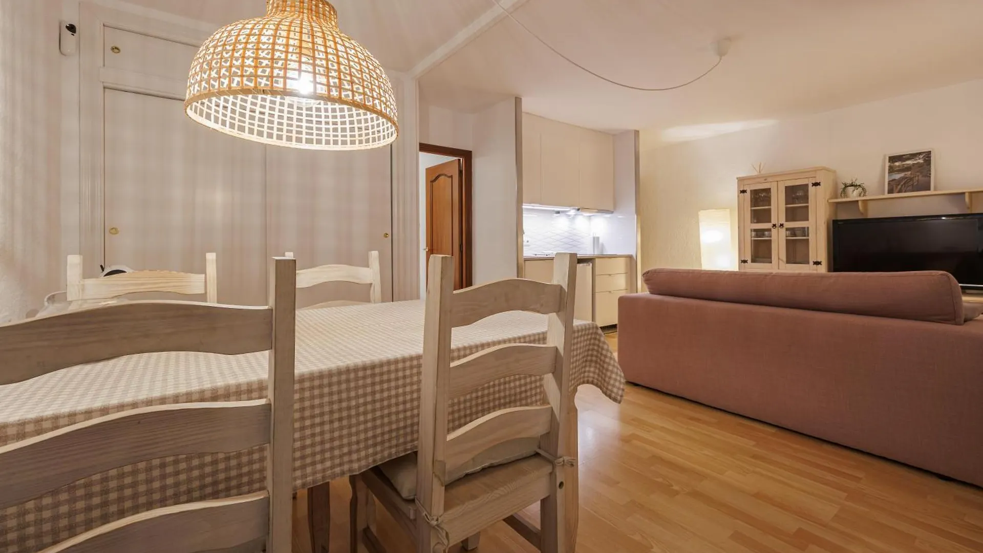 Apartment Vistes Al Mar Ideal Per Parelles I Teletreball Blanes Spain