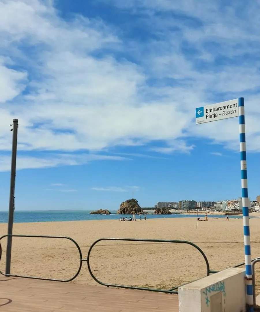 Apartment Vistes Al Mar Ideal Per Parelles I Teletreball Blanes